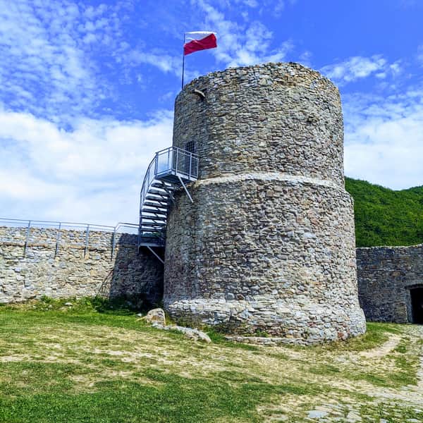 Zamek w Rytrze: historia, legendy, punkt widokowy