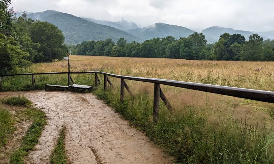 Starting point of the Blue Trail from Wołosate to Tarnica