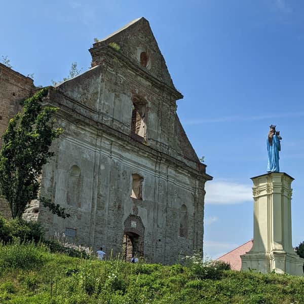 Ruiny klasztoru w Zagórzu - zwiedzanie, wieża widokowa, legendy