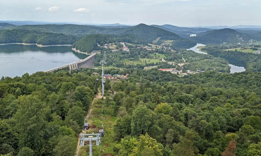 Widok z wieży na górze Jawor w Solinie