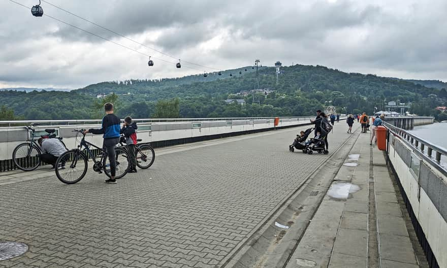 Walking on the Solina Dam