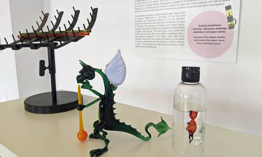 Krakow Glassworks - interactive exhibition "Glass Under the Microscope of Łukasiewicz"