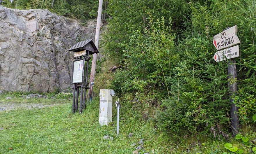 Początek ścieżki Wąwozem Papieskim na Wdżar