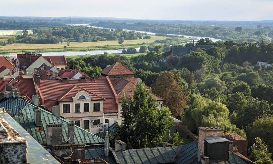 Widok na Dolinę Wisły w Sandomierzu z Bramy Opatowskiej
