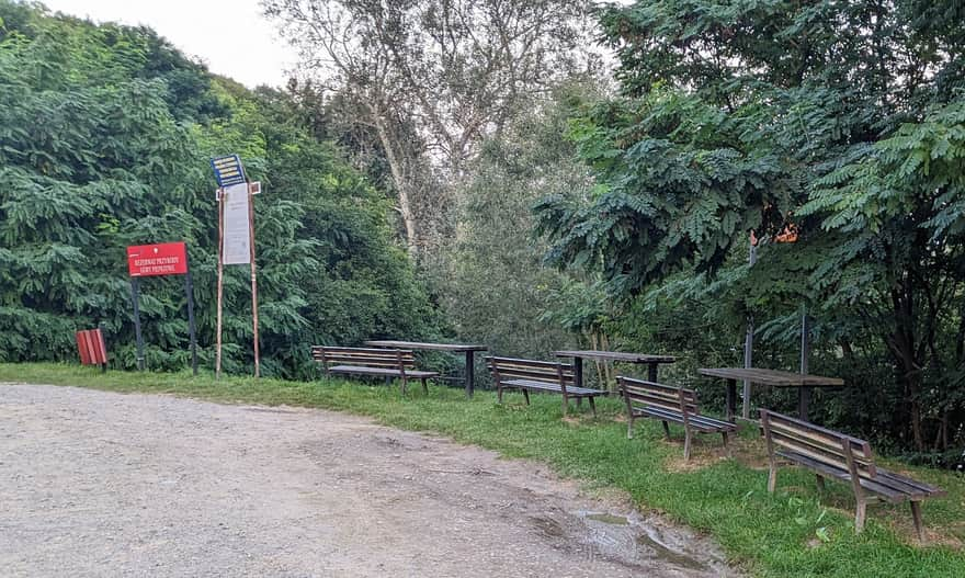 Rezerwat Góry Pieprzowe - parking bezpłatny przy ul. Błonie