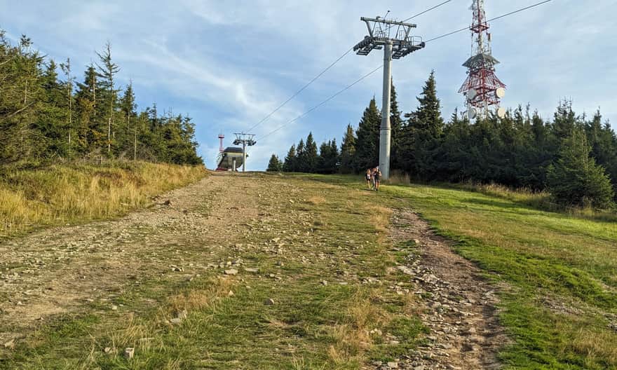 Shortest route to Skrzyczne: blue trail from Szczyrk along the chairlift line