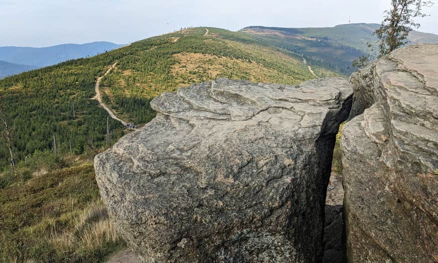 Malinowska Rock: view of Kopa Skrzyczeńska, Małe Skrzyczne and Skrzyczne (mast)