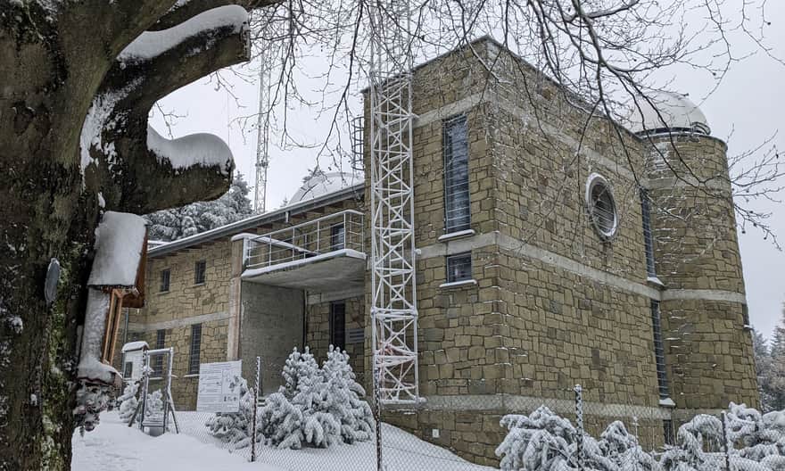 Obserwatorium Astronomiczne im. T. Banachiewicza na Lubomirze - zima