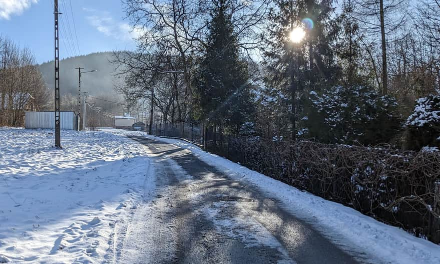 Jawornicka Street in Targanice - yellow trail to Jawornica and Potrójna