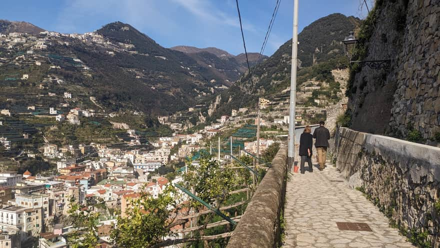 Descent to Minori