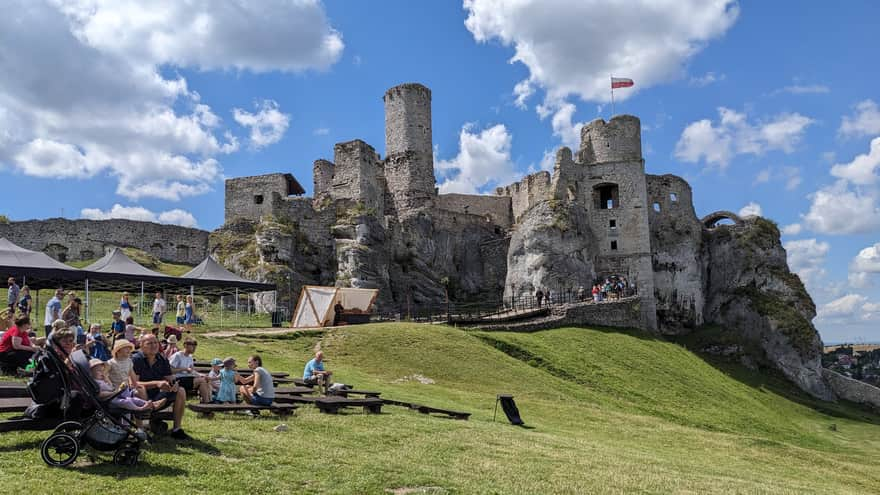 Ogrodzieniec Castle