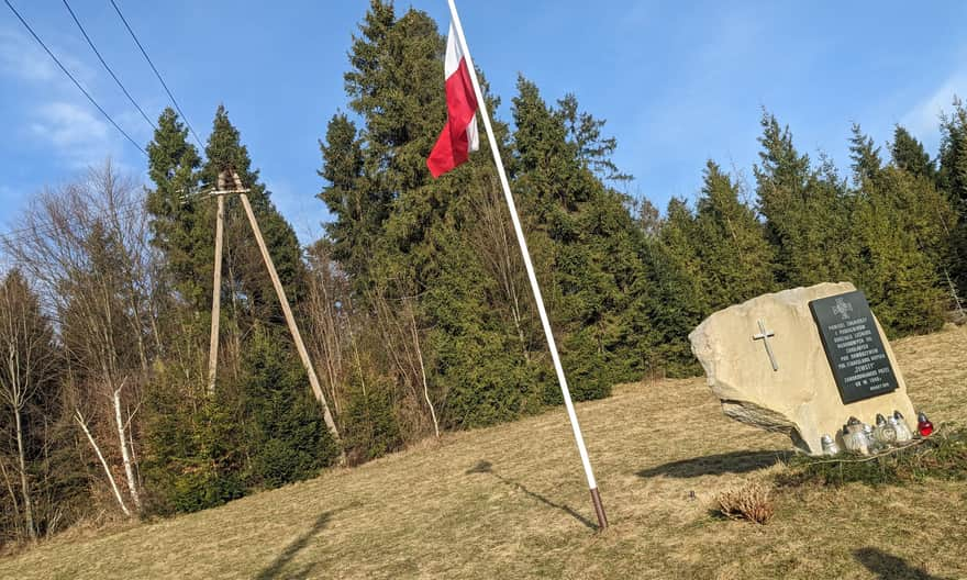 Memorial plaque dedicated to the soldiers of the forest unit of the National Armed Forces por. Stanisław Kopik "Zemsta"