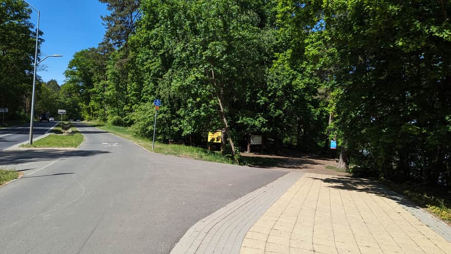 Asphalt walking and biking paths