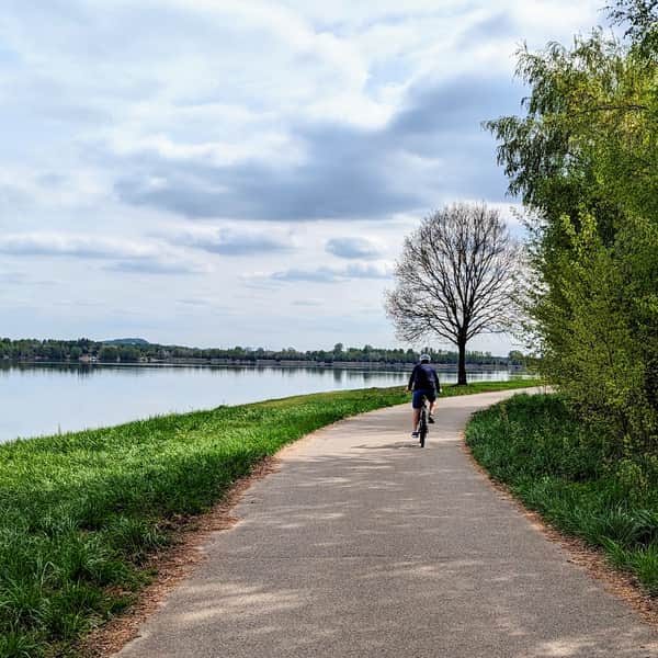 Pogoria IV Reservoir - Walking and Biking Path
