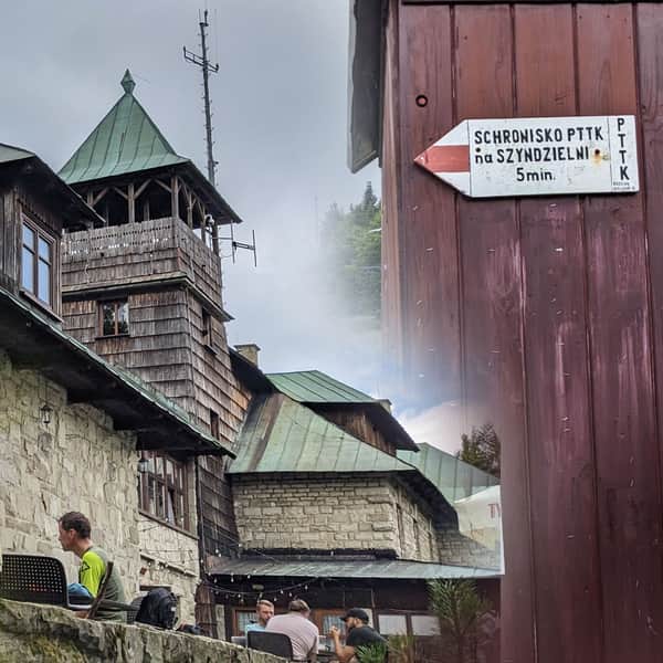 Szyndzielnia - schronisko, widoki i szlaki na szczyt