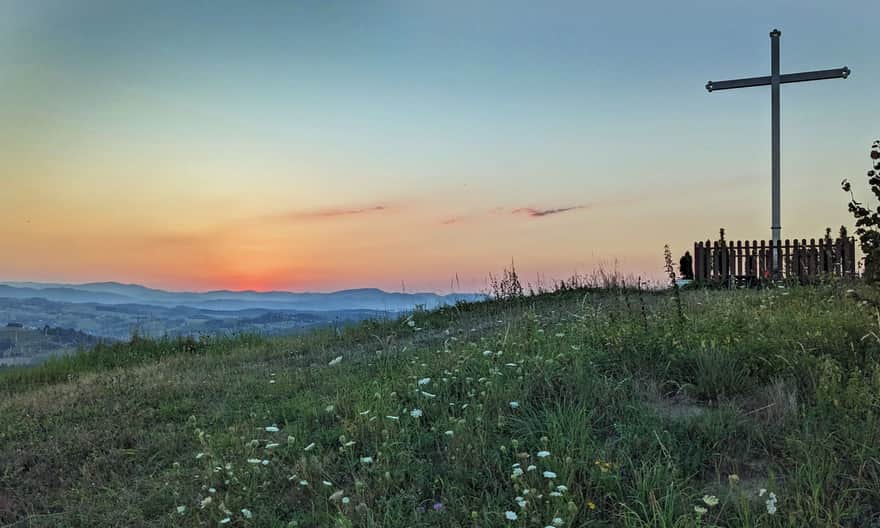Dzielnica, 539 m n.p.m. - widokowy szczyt nad Wolą Krogulecką