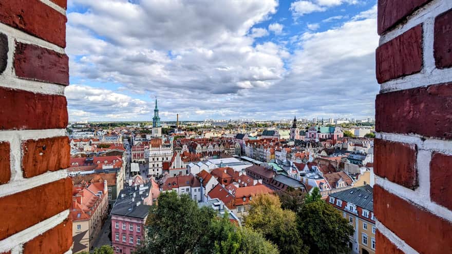 Widok na Rynek z wieży widokowej na Zamku Królewskim w Poznaniu