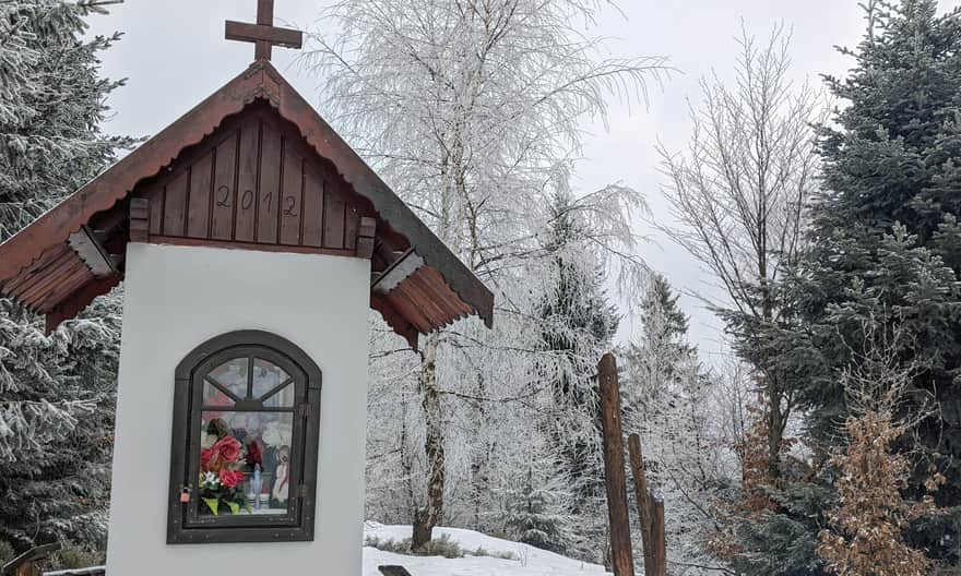 Kapliczka na Polanie Skalne pod Kutrzycą
