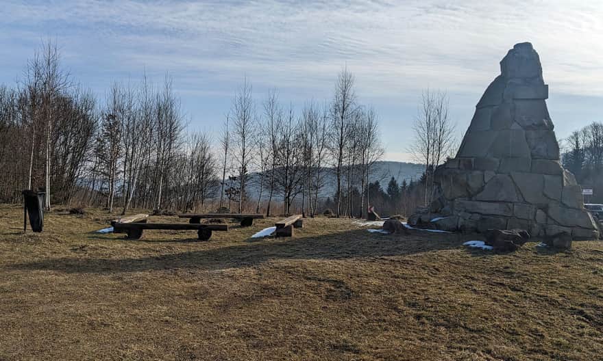 Przełęcz Sanguszki - widokowe miejsce na odpoczynek