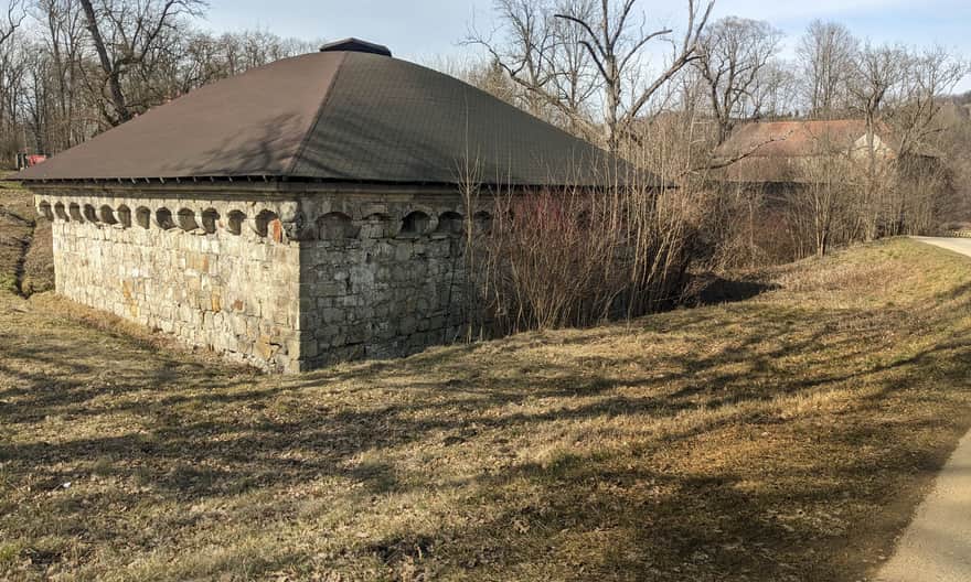Lower Castle in Rożnów - beluard, with the gatehouse in the background
