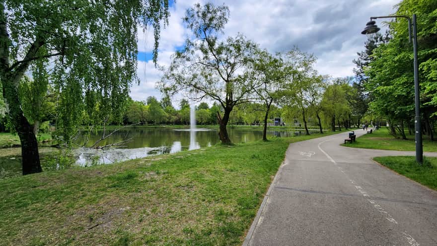 Round Pond with Fountain, Jacek Kuroń Park in Kazimierz Górniczy District, Sosnowiec