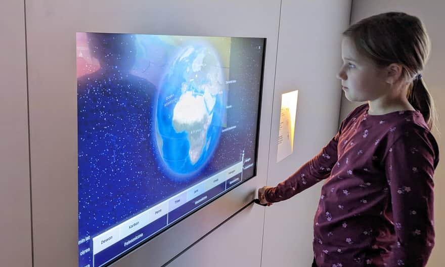 Tatra Earth Planet Archive - multimedia screens