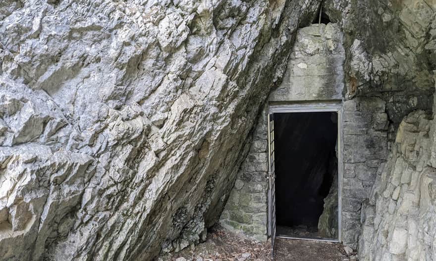 Mroźna Cave - exit
