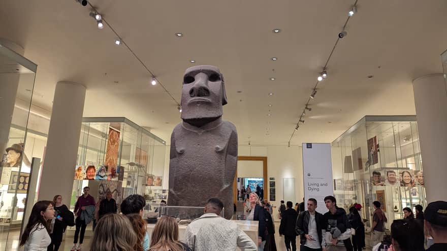 Posąg z wyspy Wielkanocnej, British Museum w Londynie