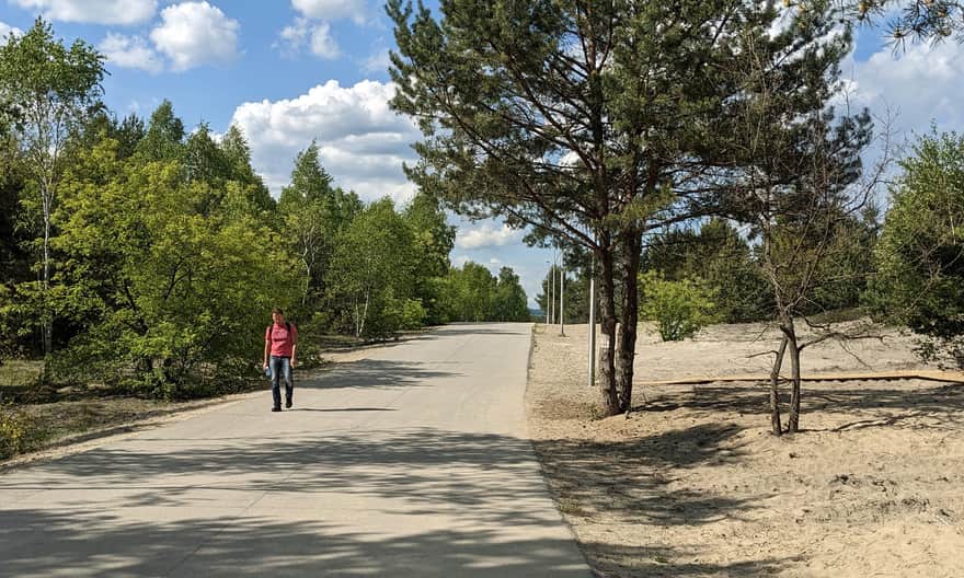 Dojście od parkingu do Róży Wiatrów i Pustyni Błędowskiej