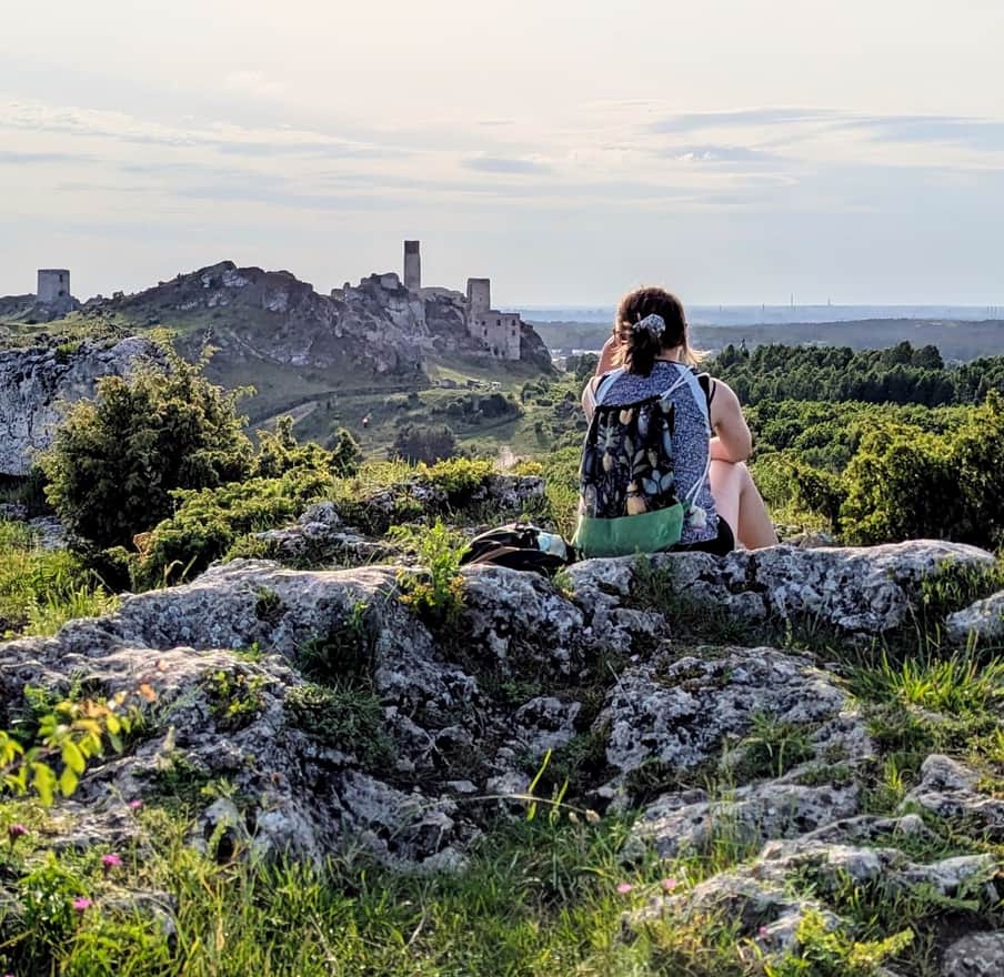 Widokowa ścieżka wokół ruin zamku w Olsztynie przez Olsztyńskie Skały