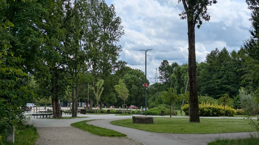 Green Area by the Adriatic Lake