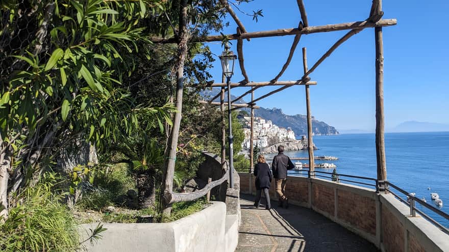 Walk Along Via Annunziatella in Amalfi