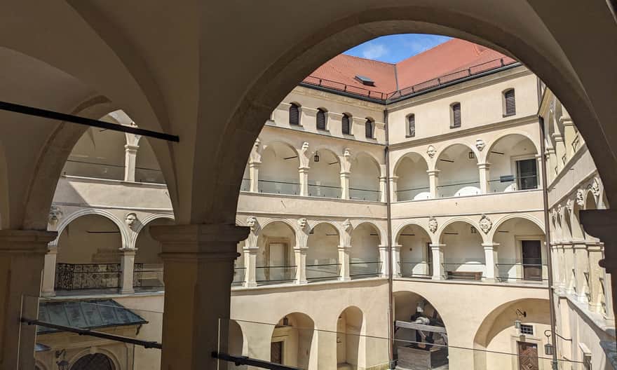 Zamek Pieskowa Skała. Wewnętrzny dziedziniec renesansowy