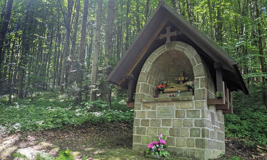 Pustelnia św. Jana z Dukli. Ostatnai ze stacji drogi krzyżowej