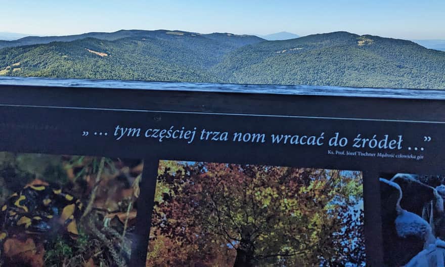 Gorc, 1228 m n.p.m. Widok z wieży na zachód: m.in. Turbacz i Babia Góra