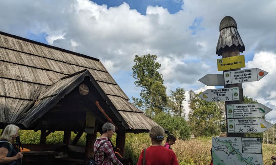 Ścieżka przyrodnicza z Tarnawy Niżnej do Dźwiniacza Górnego - wiata