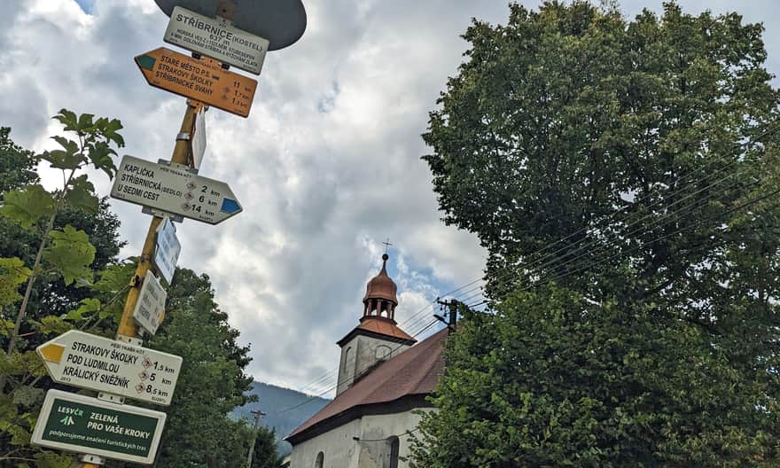 Stribrnice: początek niebieskiego szlaku na Śnieżnik