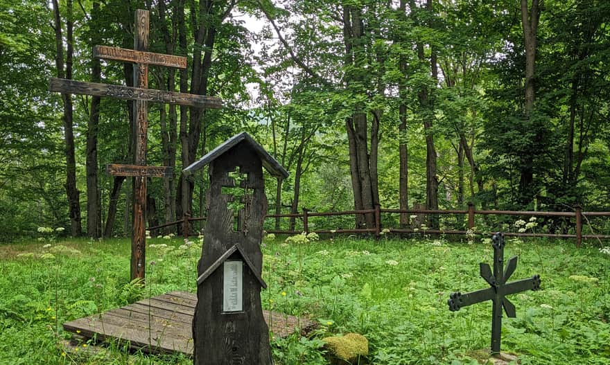 Ścieżka "Bieszczady Odnalezione", Jaworzec: cmentarz