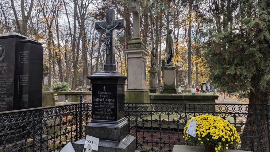 Grób hrabiego Emeryka Hutten-Czapskiego
