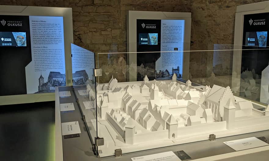 Podziemny Olkusz - ratusz. Makieta zabudowy miasta w XVI w.