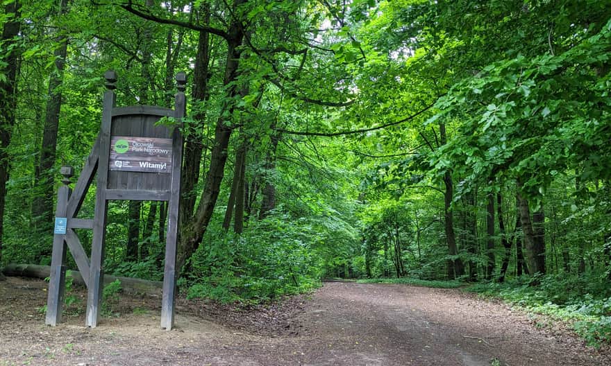 Drewniana Droga: Skała - Ojców. Granica Ojcowskiego Parku Narodowego