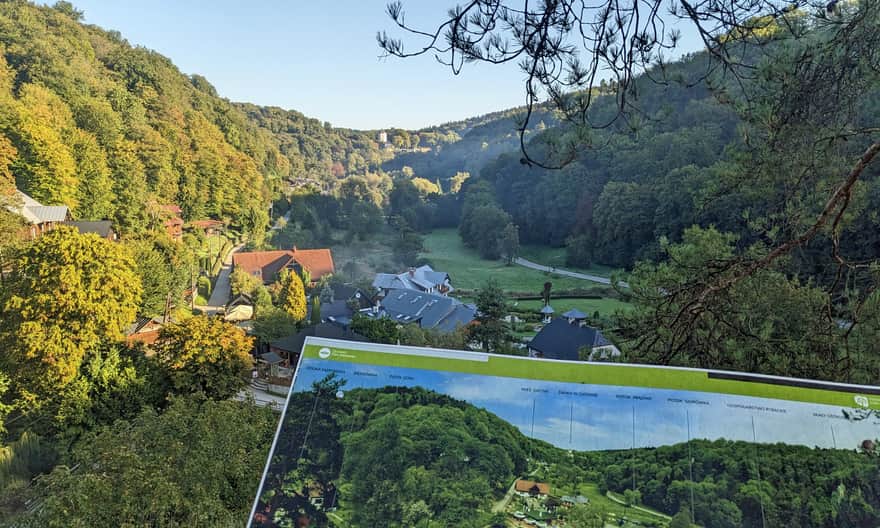 Punkt widokowy Jonaszówka w Ojcowskim Parku Narodowym. Dolina Prądnika i Zamek Kazimierzowski