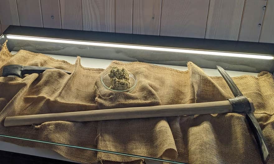 Fort Jugowice i element lokalnego dziedzictwa: niegdyś Swoszowice słynęły z wydobycia siarki