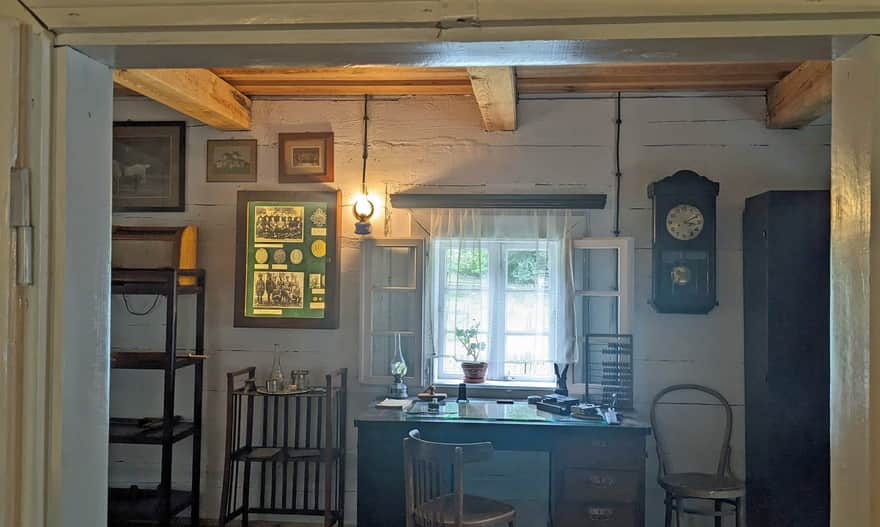 Izba Leśna Florianka - wnętrze leśniczówki Ordynacji Zamojskich