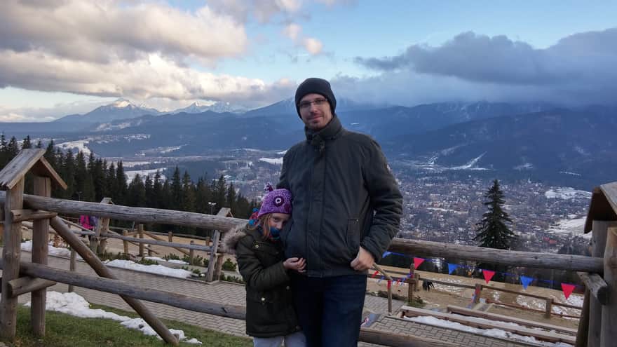 Widok na Tatry z tarasu na Gubałówce