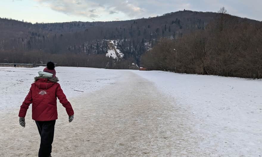 Rudawka Rymanowska - dojście do ściany Olzy