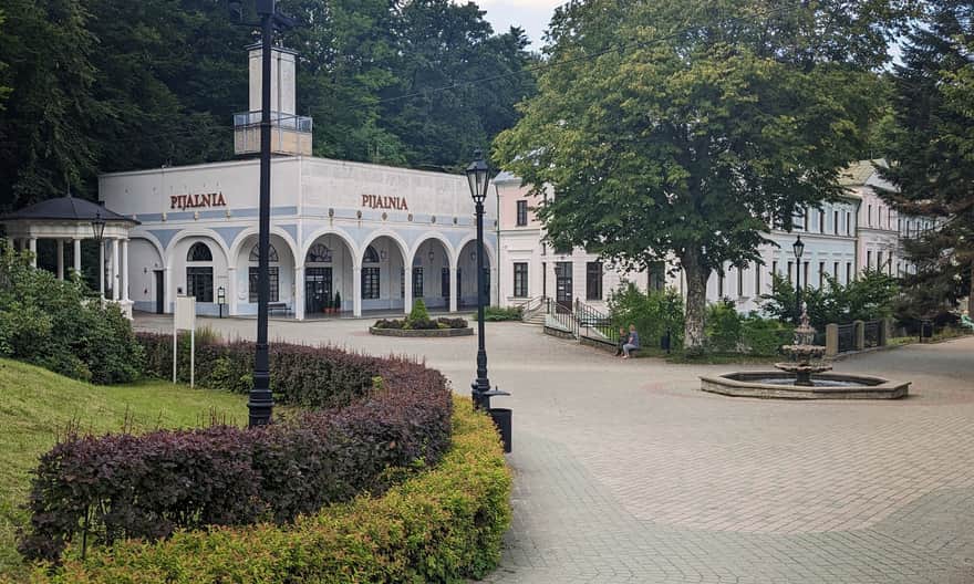 Iwonicz-Zdrój, główna pijalnia wód minerlnych
