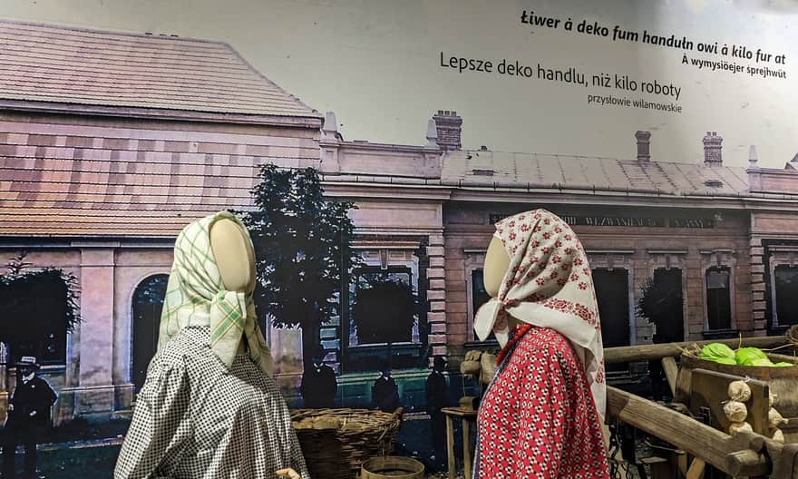 Muzeum Kultury Wilamowskiej - na wilamowskim rynku.