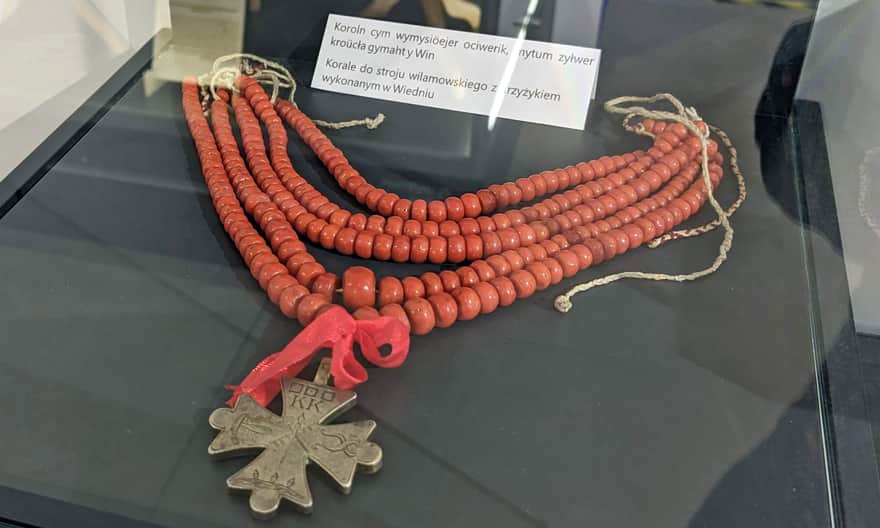 Muzeum Kultury Wilamowskiej. Warto poznać bogatą symbolikę wilamowskiego krzyża.