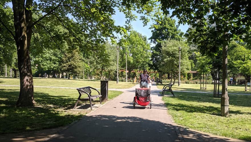 Park na os. Tysiąclecia - ścieżki rowerowe